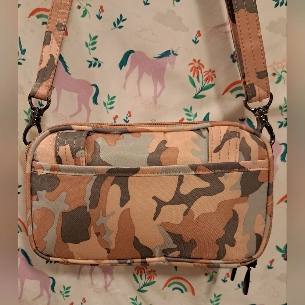 NWOT Lug Roundabout Pink & Grey Camo Nylon Neutral Casual Everyday Purse Bag